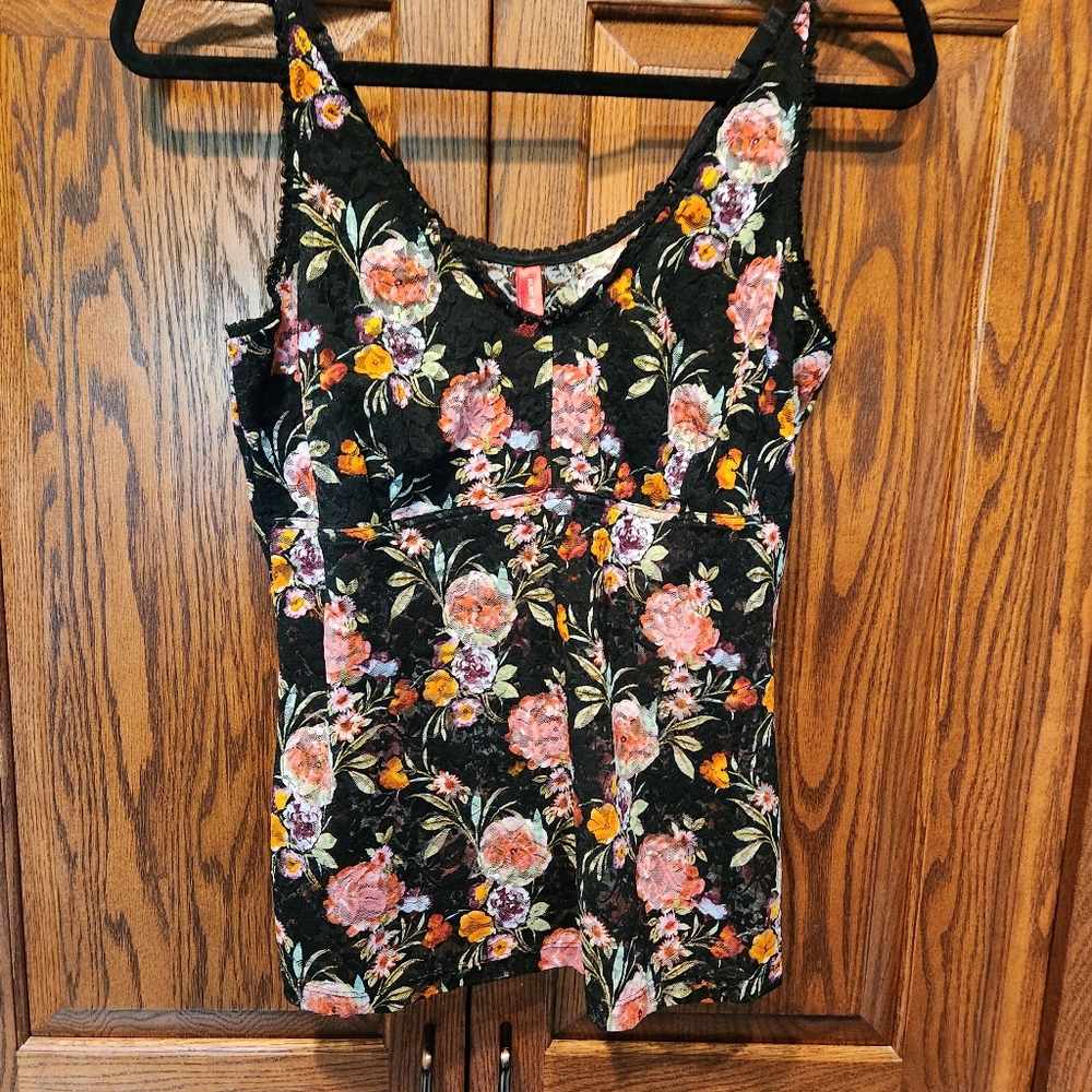 Ruby Ribbon Black and Pink Floral Fitted Camisole Size 42 NWOT